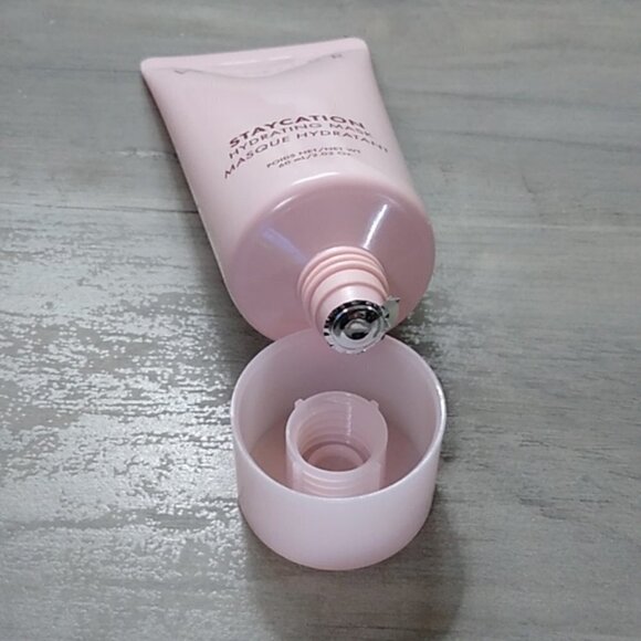 NIB Wander Beauty Staycation Hydrating Mask - Picture 3 of 13